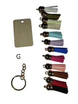 Sleutelhanger hout met tassel 2 stuks div. kleuren (bestempelbaar)